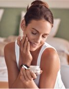 Ahava Beauty Before Age éjszakai liftinges kisimító krém arcra nyakra és dekoltázsra 50 ml