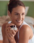 Ahava Beauty Before Age éjszakai liftinges kisimító krém arcra nyakra és dekoltázsra 50 ml