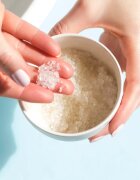 Ahava Dead Sea Salt Soothing Eucalyptus fürdősó a Holt - tenger ásványaival 907 g