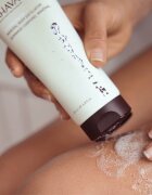 Ahava Dead Sea Water ásványi peeling testre 200 ml