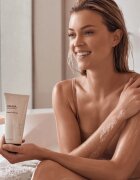 Ahava Dead Sea Water ásványi tusfürdő hidratáló hatással 200 ml