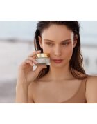 Ahava MultiVitamin hidratáló és feszesítő nappali krém SPF 30 50 ml