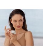 Ahava MultiVitamin hidratáló és feszesítő nappali krém SPF 30 50 ml
