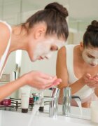 Ahava Time To Clear arcpeeling sárral 100 ml