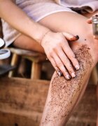Almara Soap Face & Body Scrub cukros peeling testre és arcra illattal Sweet Coffee 110 g