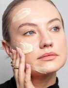 Antipodes Aura Manuka Honey Mask tisztító és nyugtató arcmaszk mézzel 75 ml