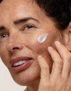 Antipodes Jasmine Flower Menopause Facial Cream Könnyű enyhítő krém érett bőrre 60 ml