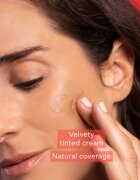 Apivita Bee Sun Safe Anti-Spot and Anti-Age Tinted Face Cream SPF50 védő tonizáló krém arcra SPF 50 árnyalat Tinted 50 ml