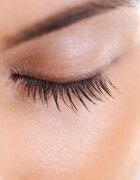 Avène Couvrance High Tolerance szempillaspirál érzékeny szemre árnyalat Black 7 ml