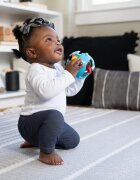 Baby Einstein Rattle & Sense™ szenzoros labda rágókával 3m+ 1 db