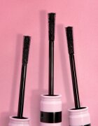 Barry M It's A Wrap dúsító és hosszabbító szempillaspirál árnyalat Black 8 g