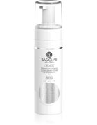 BasicLab Dermocosmetics Micellis finoman tisztító hab a nagyon érzékeny bőrre 150 ml