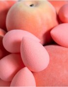 beautyblender® Beauty.Blusher Cheeky arc szivacs 1 db