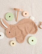 Bieco Cuddly Toy Bunny Fine alvóka 1 db