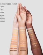 Bobbi Brown Sheer Finish Pressed Powder gyengéd kompakt púder árnyalat Warm Natural 9 g