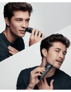 Braun Series 3 300 elektromos borotválkozó készülék Black 1 db