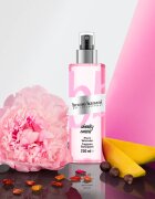 Bruno Banani Pure Woman Cheeky Casis illatosított haj- és testpermet hölgyeknek 250 ml
