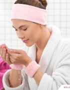 BrushArt Home Salon Wrist wash bands a víz arcmosás közbeni lefolyását megelőző karkötő Pink 2 db
