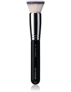 BrushArt Professional B2 Foundation brush kabuki alapozóecset B2 1 db