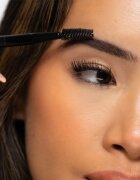 Brushworks Double Ended Brow Brush And Spoolie kétoldalas szemöldökecset NO. 22 1 db