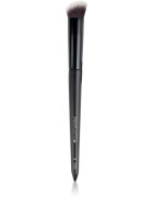 Brushworks Precise Angled Concealer Buffing Brush korrektor ecset típus NO. 8 1 db
