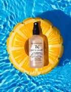 Bumble and Bumble Pret-À-Powder Post Workout Dry Shampoo Mist frissítő száraz sampon spray -ben 45 ml