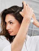 Bumble and Bumble Thickening Go Big Plumping Treatment dúsító spray hajszárításhoz és hajformázáshoz 250 ml