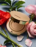 Burberry Beyond Wear Perfecting Matte Cushion tartós alapozó sminkszivaccsal SPF 15 árnyalat Fair Warm 10 14 g