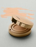 Burberry Beyond Wear Perfecting Matte Cushion tartós alapozó sminkszivaccsal SPF 15 árnyalat Fair Warm 10 14 g
