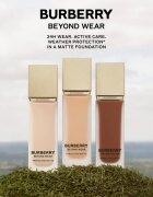 Burberry Beyond Wear Perfecting Matte Foundation mattító folyékony alapozó árnyalat Light Warm 040 30 ml