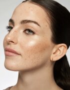 Catrice All Over Glow Tint multifunkcionális smink a szemre az ajkakra és az arcra árnyalat 010 · Beaming Diamond 15 ml