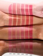 Catrice Blur-Real mattító rúzs elhomályosító hatással árnyalat 030 Whisper Nude 3 g