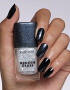 Catrice Broken Glass Effect Top Coat fedő körömlakk csillámporral árnyalat 050 Sparkling Reflection 10.5 ml