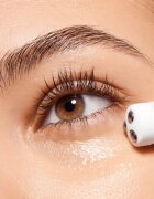 Catrice Caffeine Kick szérum szemre hűsítő hatással 15 ml