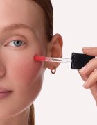 Catrice Colour Flush folyékony arcpirosító élénkítő hatással árnyalat 020 Glowmotion 9 ml