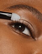 Catrice Effect Eyeshadow Duo Brush kétoldalas ecset a szemhéjfestékekre 1 db