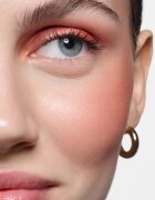 Catrice Eye Blusher folyékony szemhéjfesték csillámporral árnyalat 030 Berry Haze 7 ml