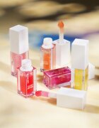 Catrice Glossing Glow tonizáló olaj az ajkakra árnyalat 010 - Keep It Juicy 4 ml