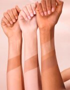 Catrice Holiday Skin élénkítő és bronzosító paletta 55 g