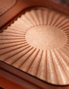 Catrice Holiday Skin élénkítő és bronzosító paletta 55 g