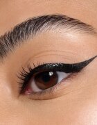Catrice Hyper Liner Brush Eyeliner tartós vízálló szemhéjtus árnyalat 010 Ever Black 0.52 ml