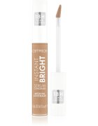 Catrice Instant Bright Serum Concealer élénkítő korrektor hidratáló hatással árnyalat 033C 5 ml