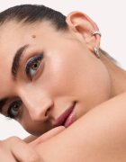 Catrice Jewel Glide Effect Eye Pencil vízálló szemceruza a csillogó fényért árnyalat 030 Midnight Sapphire 1.5 g