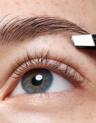 Catrice Magic Perfectors ferde végű szemöldökcsipesz 1 db
