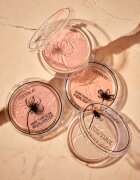Catrice More Than Glow világosító púder árnyalat 010 - Ultimate Platinum Glaze 59 g
