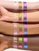 Catrice Prismatic Shift Eyeshadow szemhéjfesték multikromatikus hatással árnyalat 010 Pink Horizon 1 g