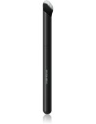 Catrice Under Eye Concealer Brush korrektor ecset 1 db