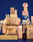 Catrice Wonder Woman kozmetikai táska 1 db