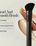Chantecaille Blend and Smooth Brush közepes ecset a folyékony krémes és púder állagú termékekhez 1 ml