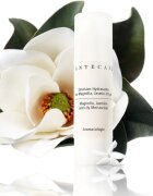 Chantecaille Magnolia Jasmine and Lily Moisturizer hidratáló arckrém az arcbőr megnyugtatására 50 ml